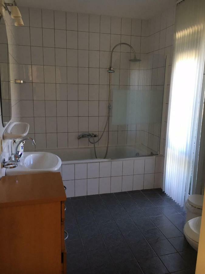 Lonestar Appartement برغ هالمستاد المظهر الخارجي الصورة